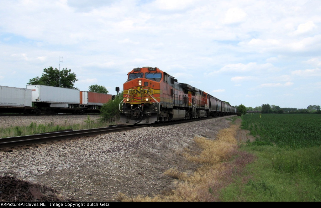 BNSF on the NS side...